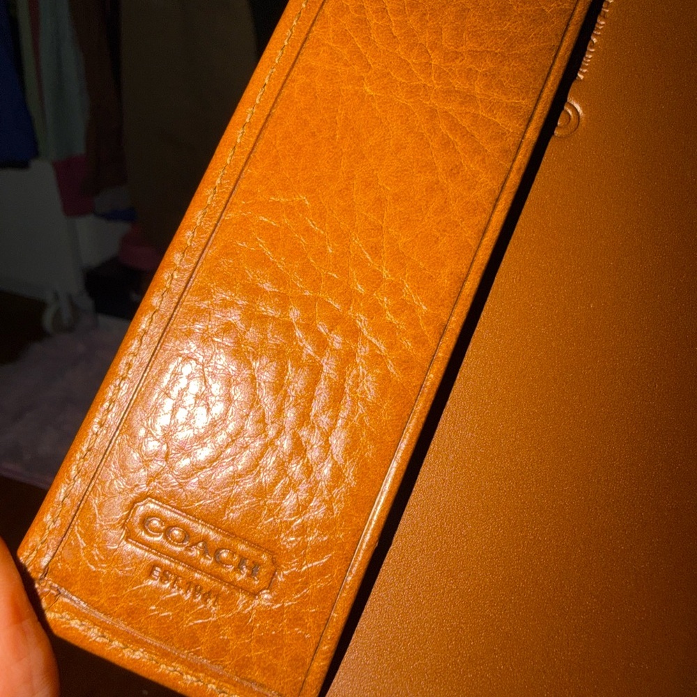 Vintage Coach Tan Leather Passport Case NWT - Picture 3 of 6